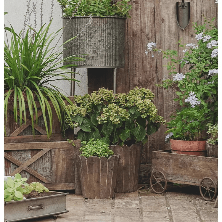 Spliced Solid Wood Round Planter
