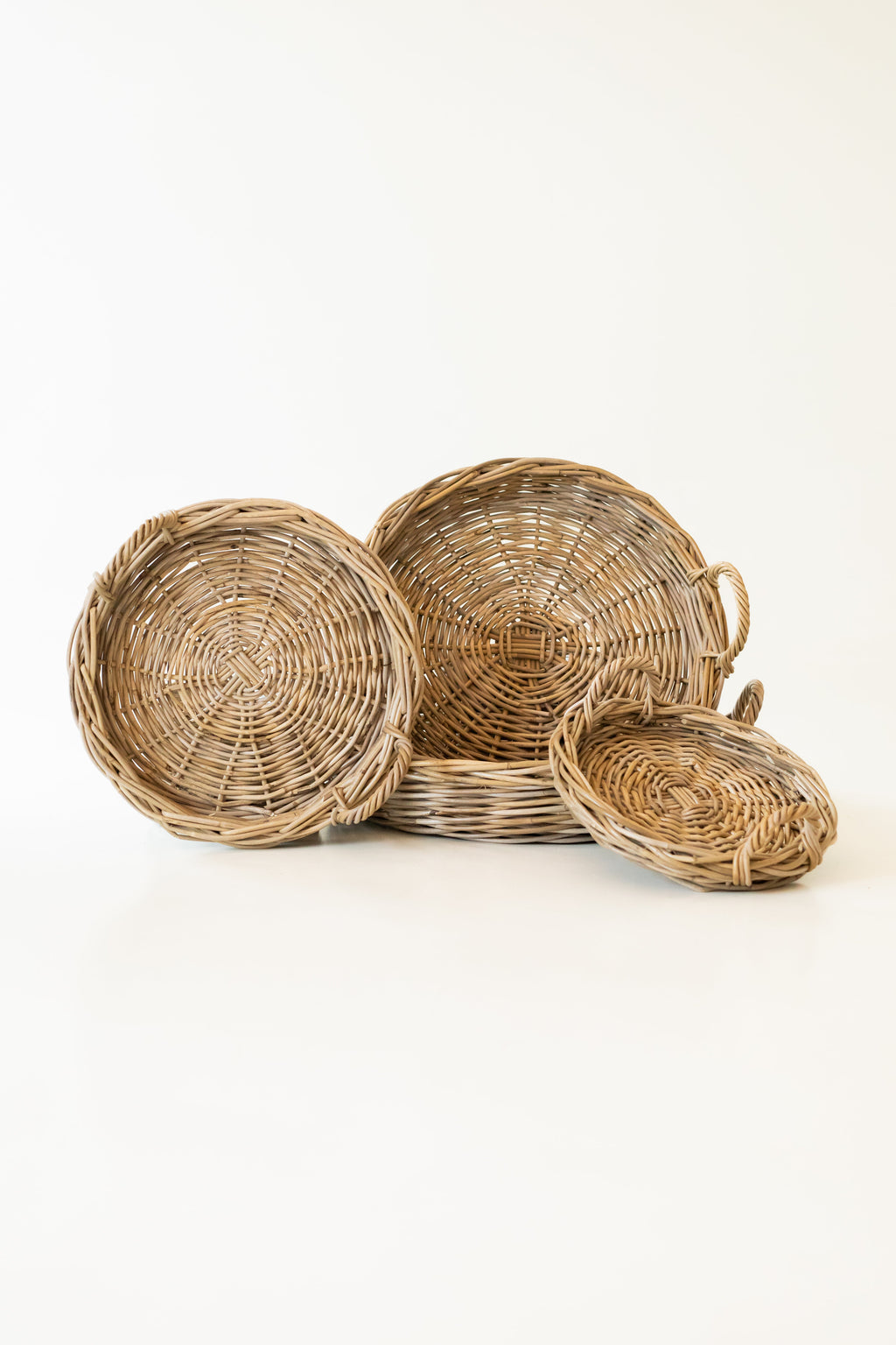 Rattan Round Tray — Kubu Grey